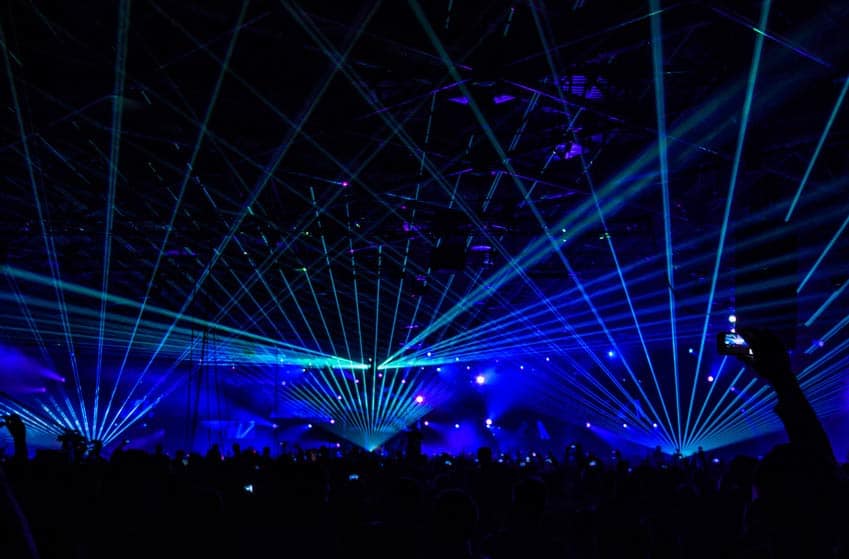 How To Become A Lighting Technician For Live Music Concerts