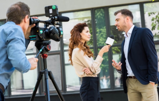 Music journalist conducting interview