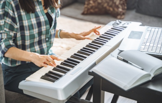 how to learn piano