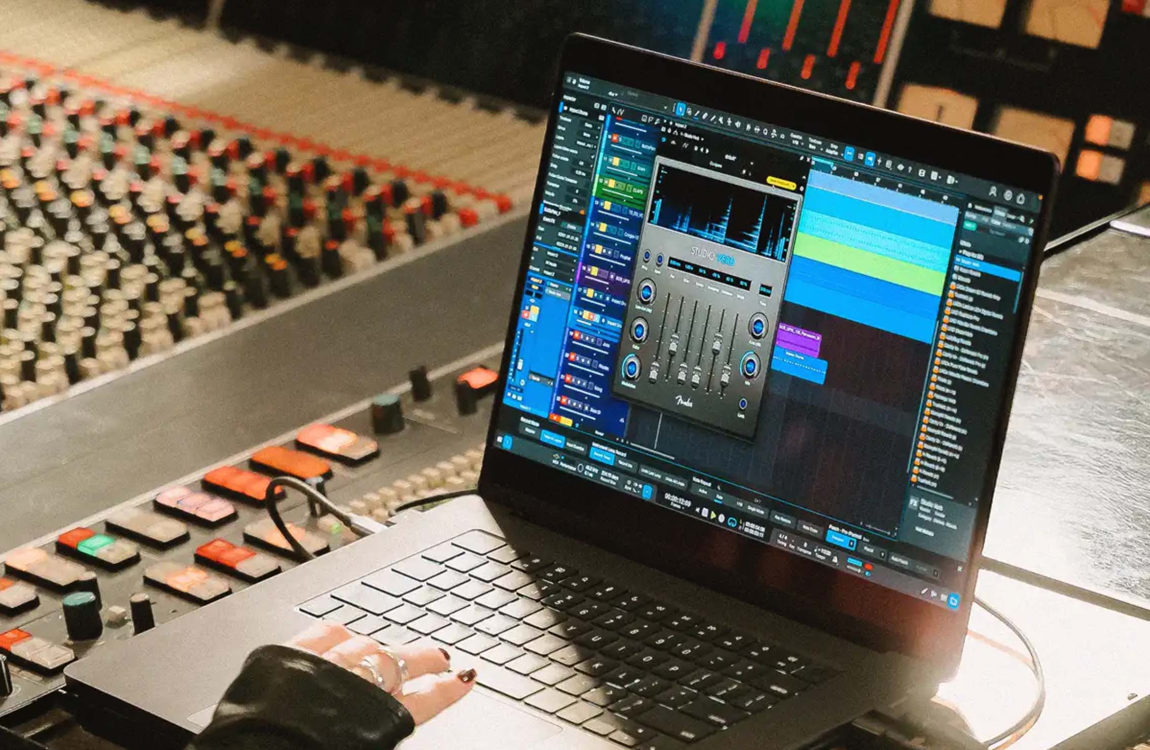 PreSonus Studio One Pro 7 screenshot with tracks, instruments and mixing