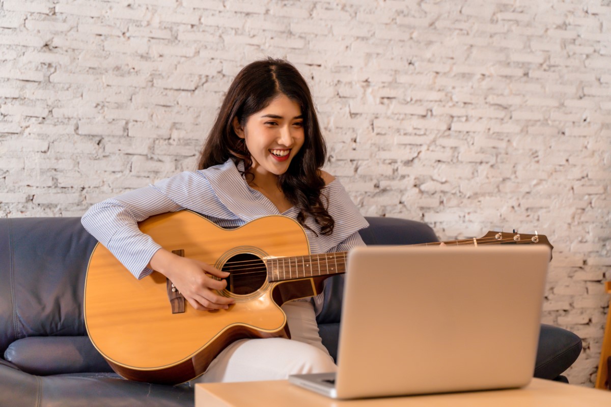 Best Online Guitar Lessons